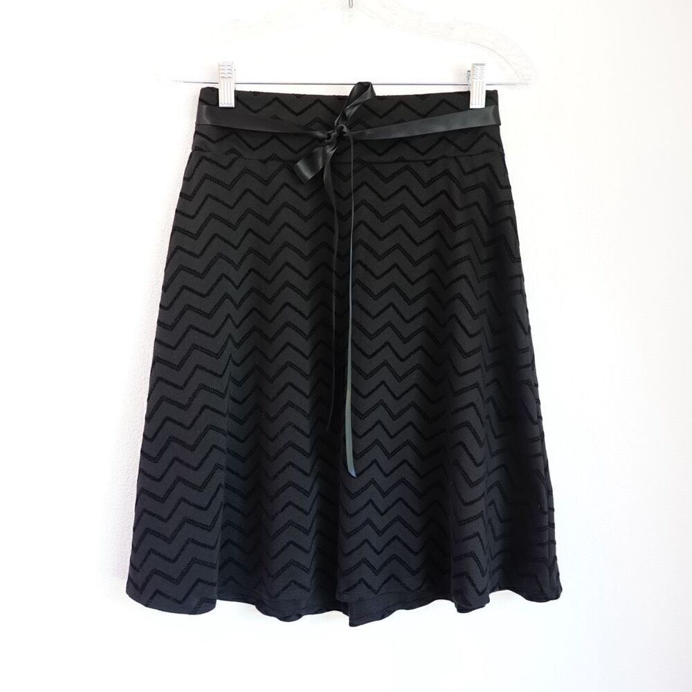 Joe B by Joe Benbasset A Line Textured Pattern Skirt Black Size M